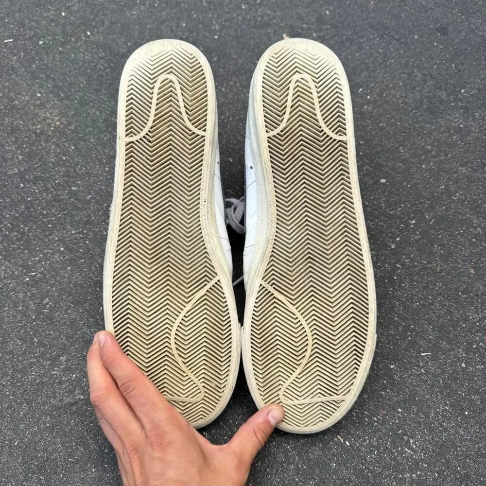 Nike Men's White and Grey Trainers